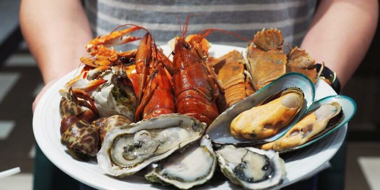 Stones Throw makes Tampa Heights debut, with seafood, cocktails and greater