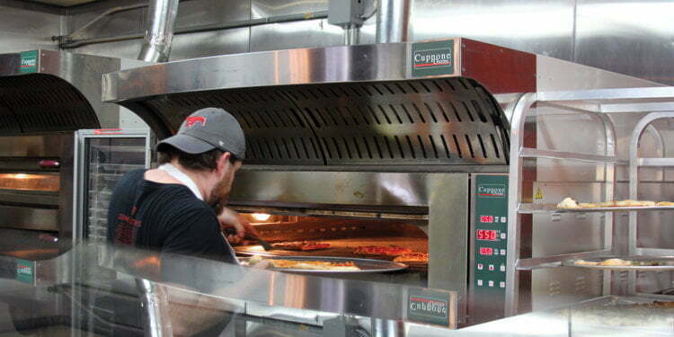 Choosing A Deck Oven For Your Kitchen