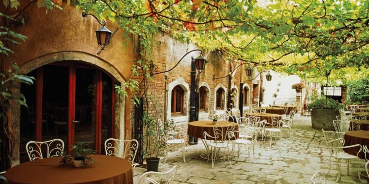 Mamma Mia Italian Restaurant
